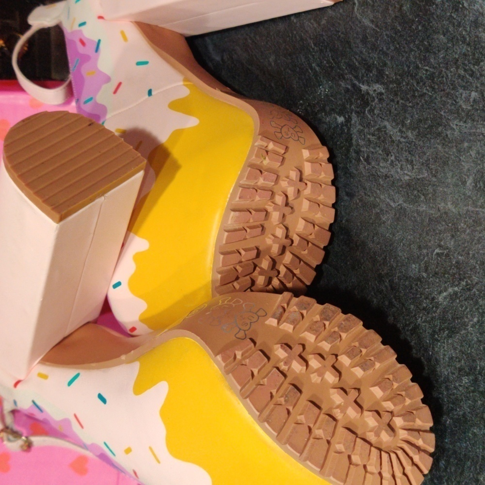 Iron fist Care Bear platform Dollskill size 7 - Picture 4 of 8